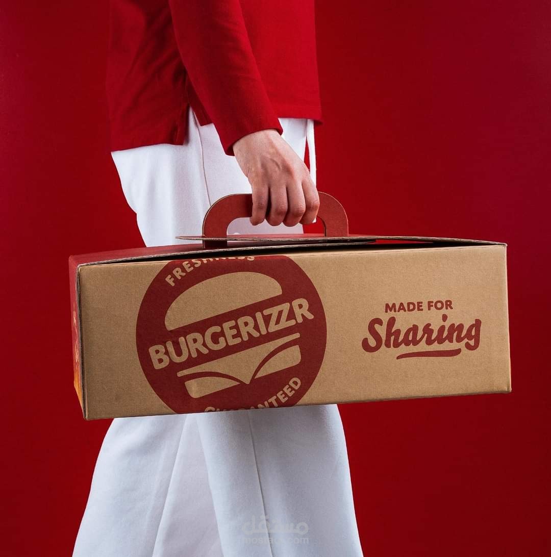 تصميم بوستات لمواقع التواصل الإجتماعي لمدة شهر لموقع برغر سعودي