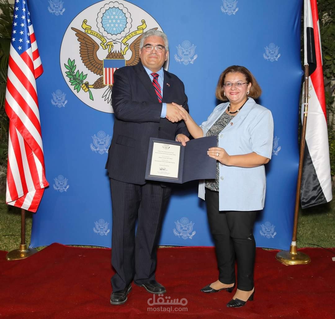اعتماد السفارة الأمريكية كمشرف لتدريب اللغة الانجليزية