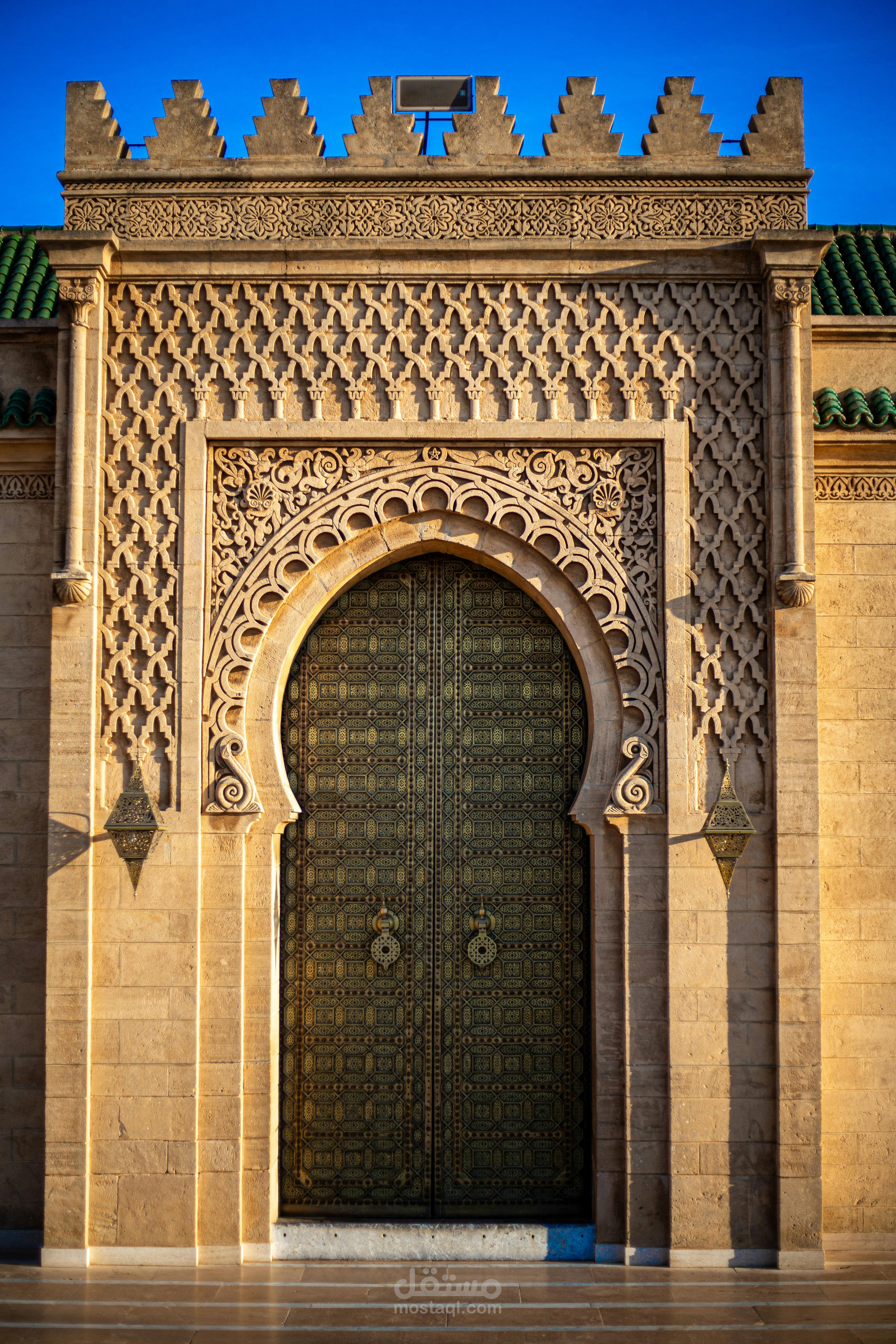 مصمم مشغولات خشبيه على كوريل درو