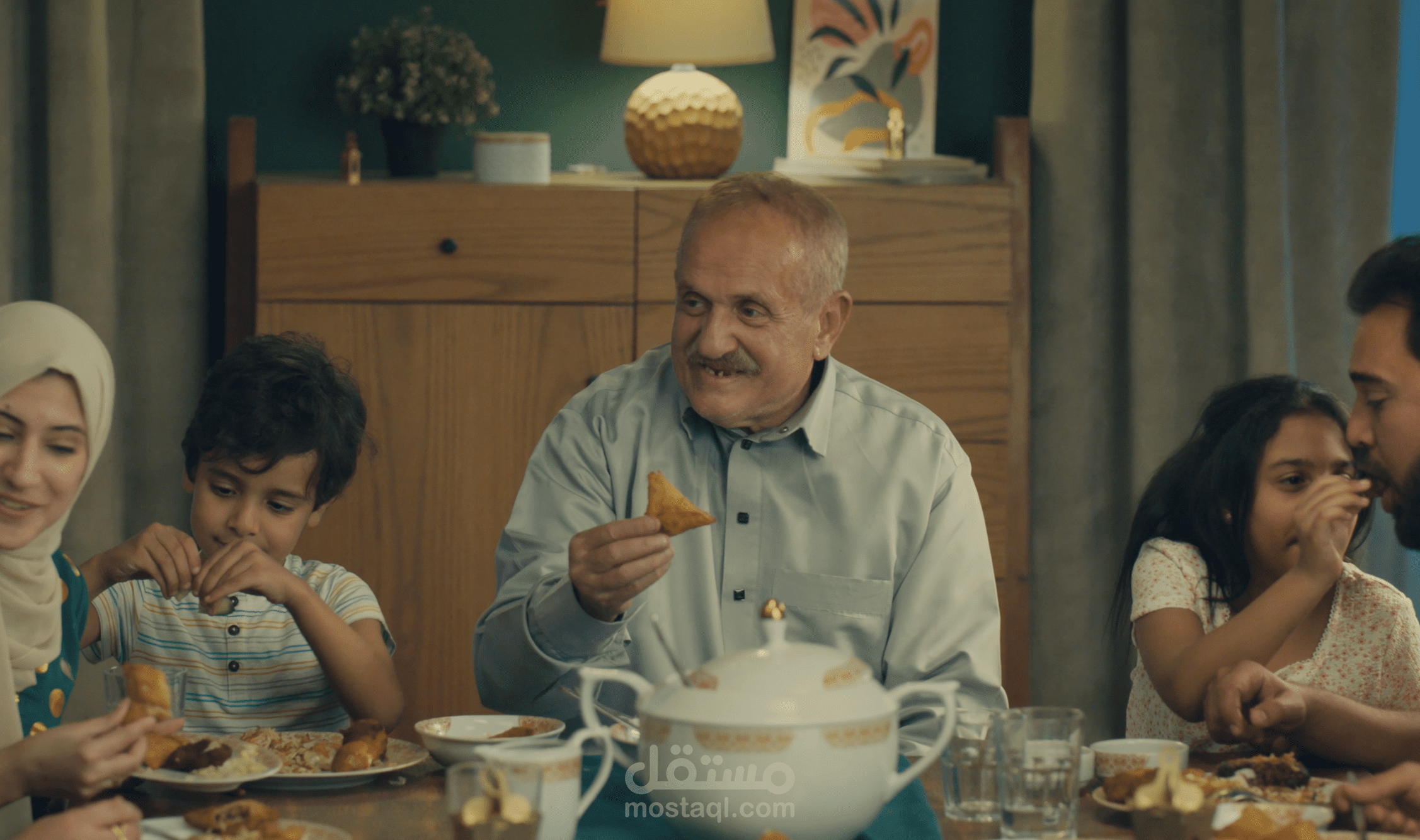 عطور "بنافع" – الحملة الرمضانية.