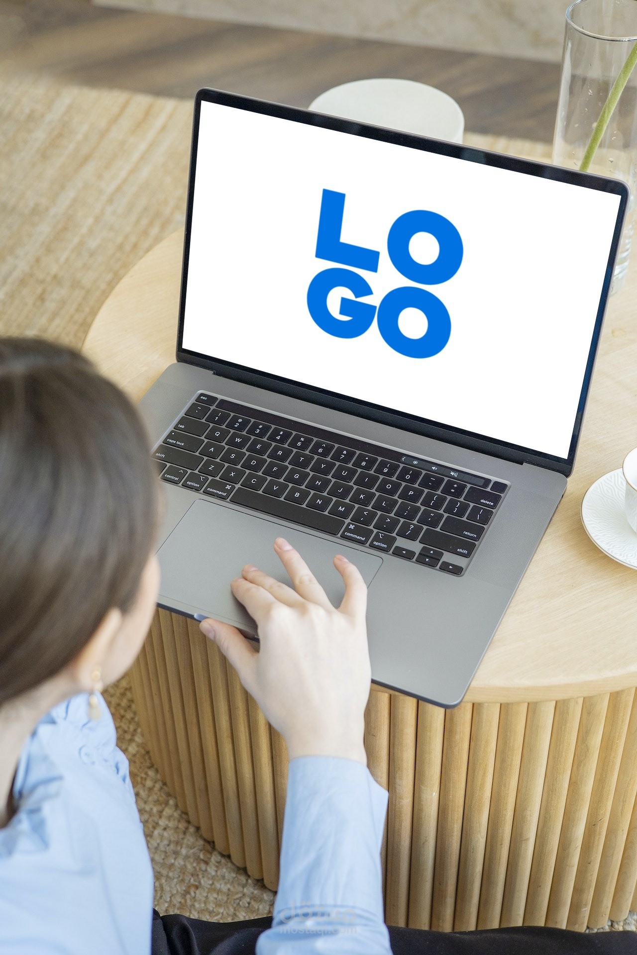 تصميم شعارات (logo)