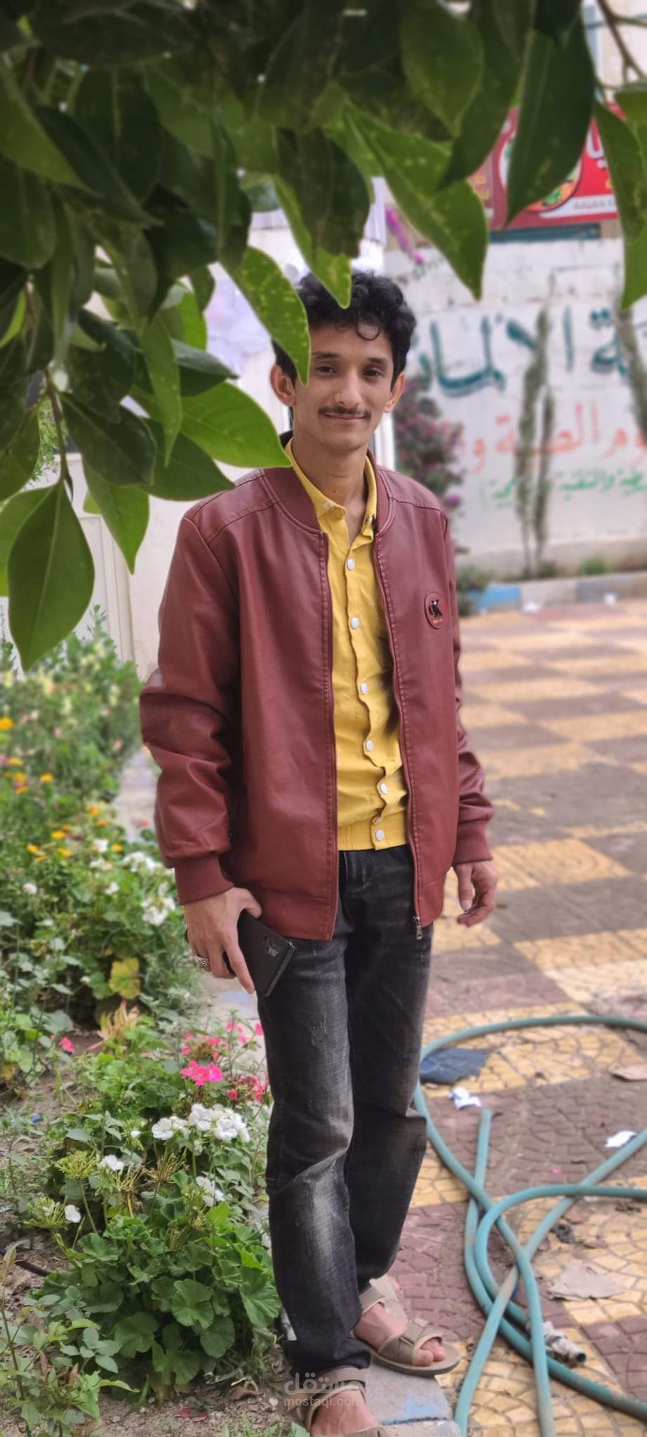تسجيل صوت وتعلق صوتي