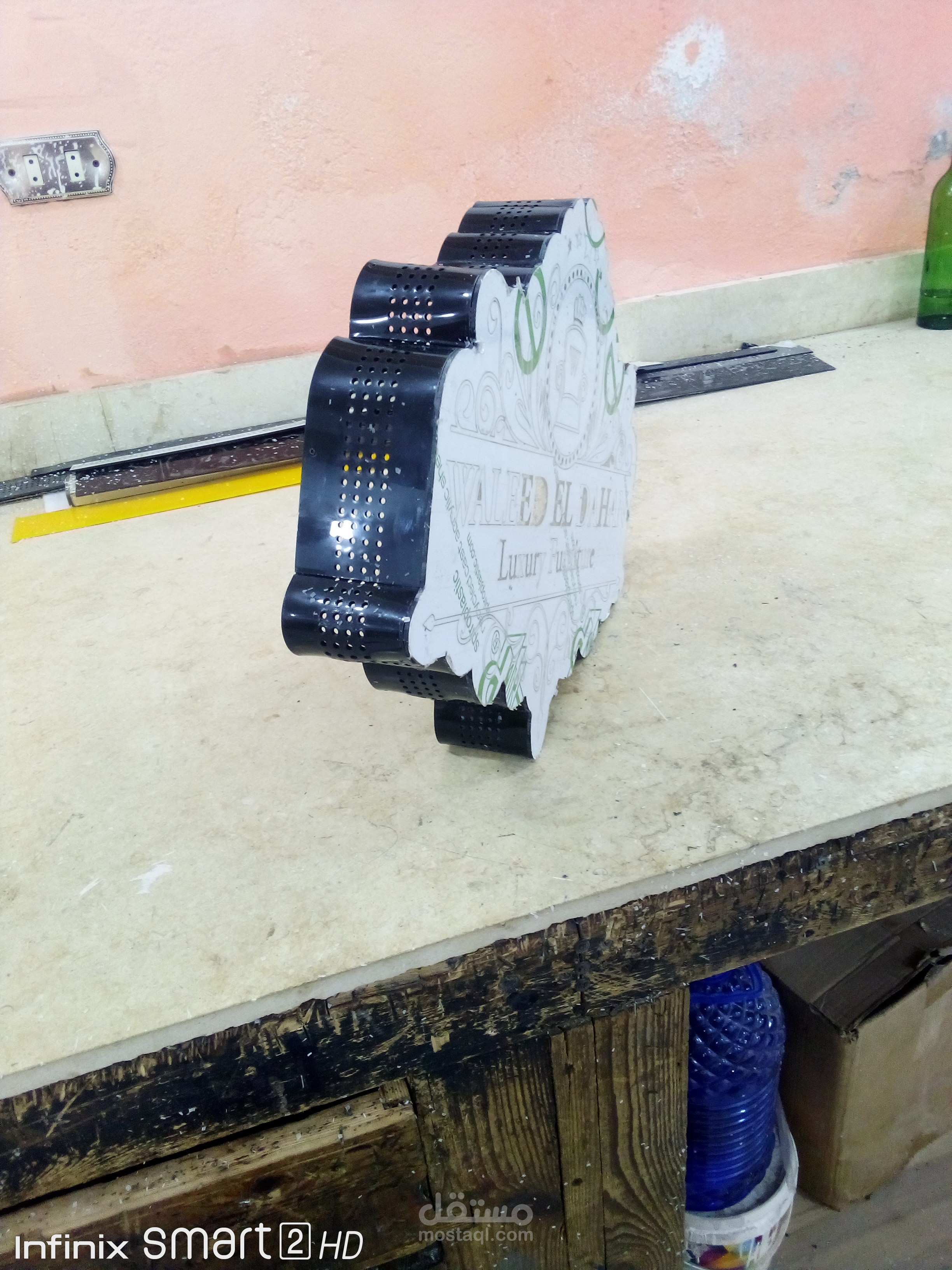 تصنيع لوجو بلاستيك