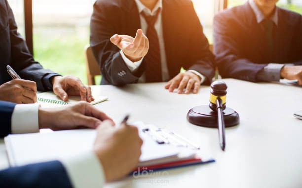 تقديم الاستشارات القانونية