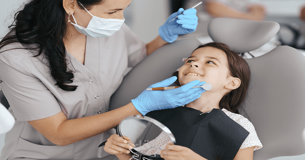أسباب ضعف وتساقط أسنان الأطفال وطرق الوقاية والعلاج