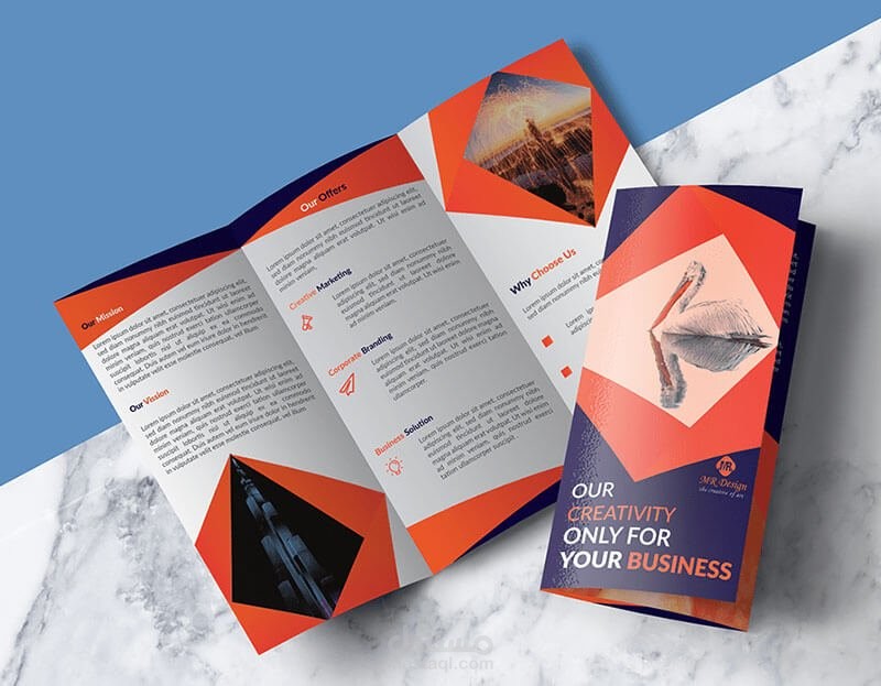 عمل بروشور على اي شيء