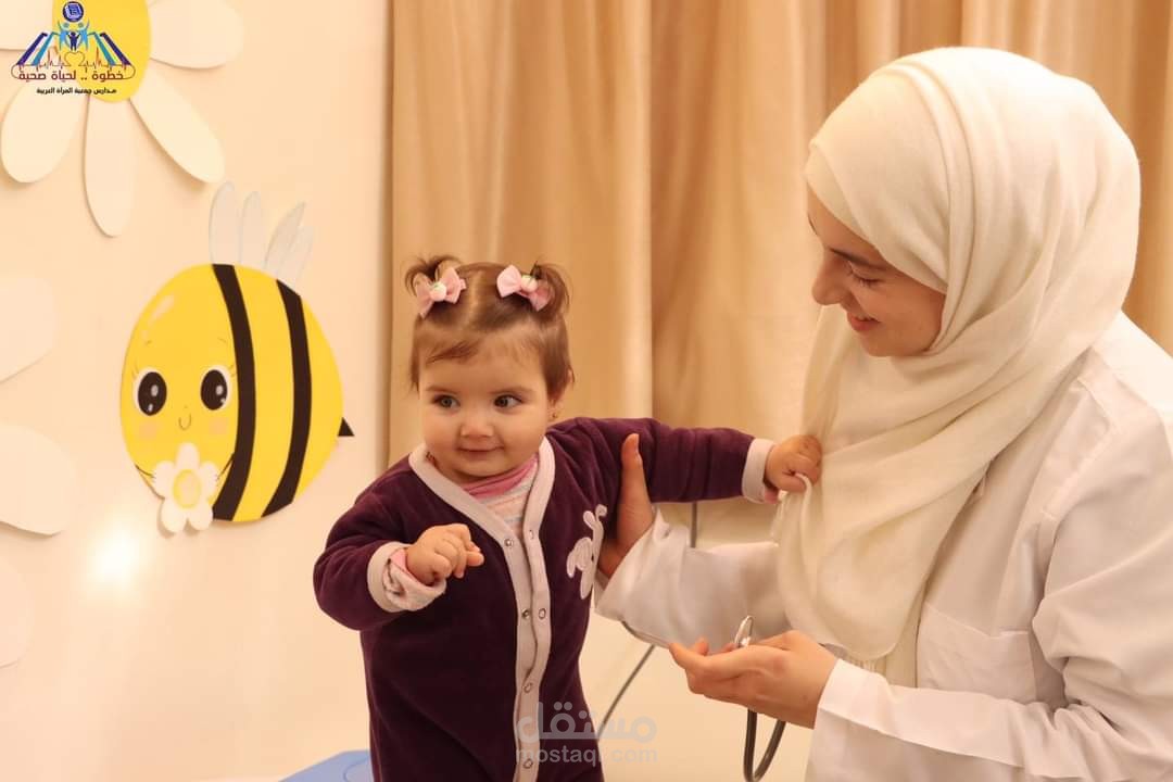 أخصائية في طب الأطفال وحديثي الولادة والخدج