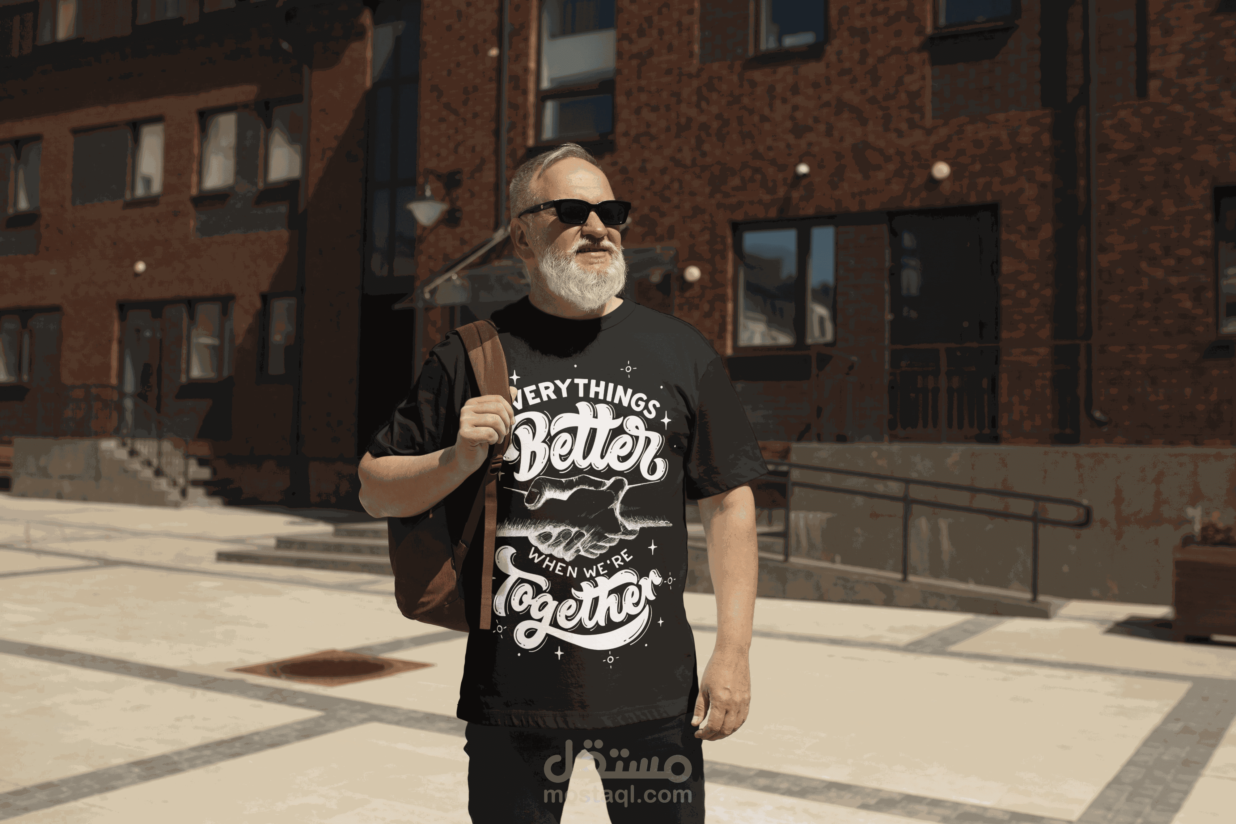 تصميم ملابس بشكل عصري, جذاب و حركي
