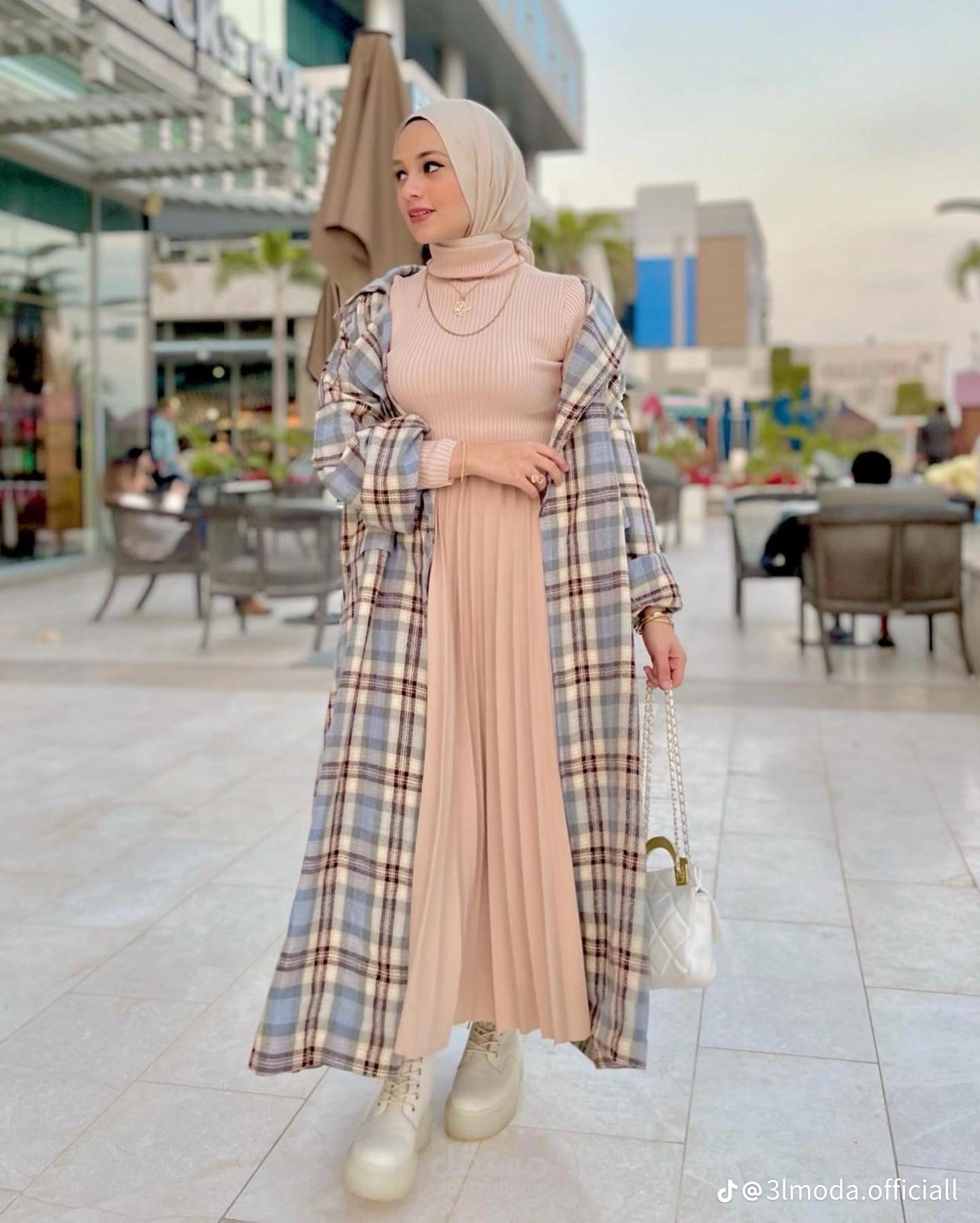 تسويق عبر انستغرام وفيس بوك تسويق الكترونى