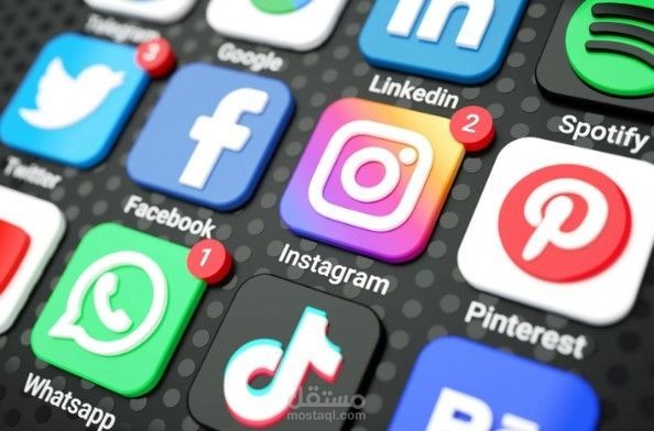استراتيجيات استخدام وسائل التواصل الاجتماعي لتعزيز النمو وأفضل خمسة منصات لتحقيق ذلك