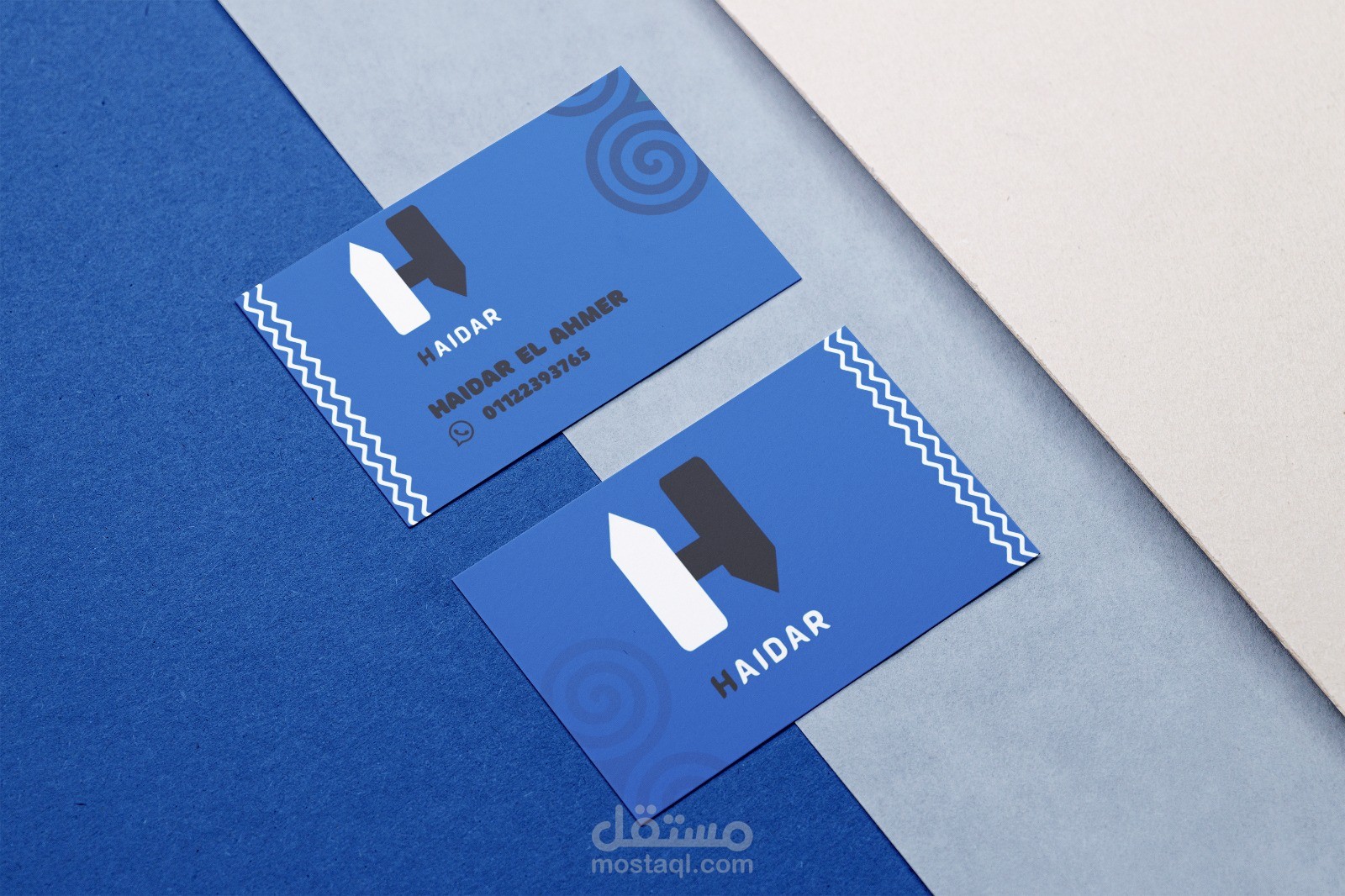"تصميم بطاقة أعمال (Business Card) احترافية بعلامة تجارية واضحة"