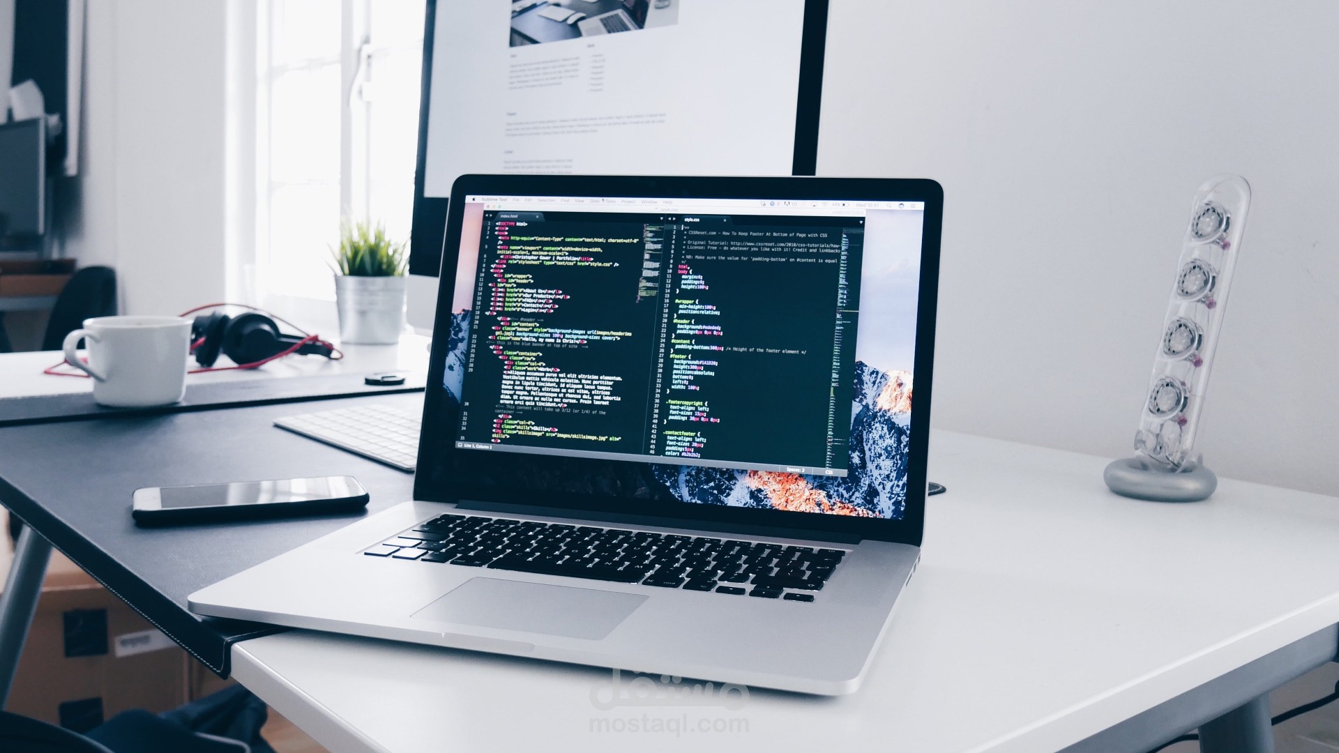 موقع الكتروني باستخدام Laravel Framwork