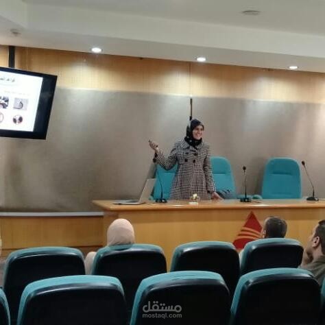 مُدقق لغوي ونحوي وأسلوبي مُحترف لتحسين جودة نصوصك العربية