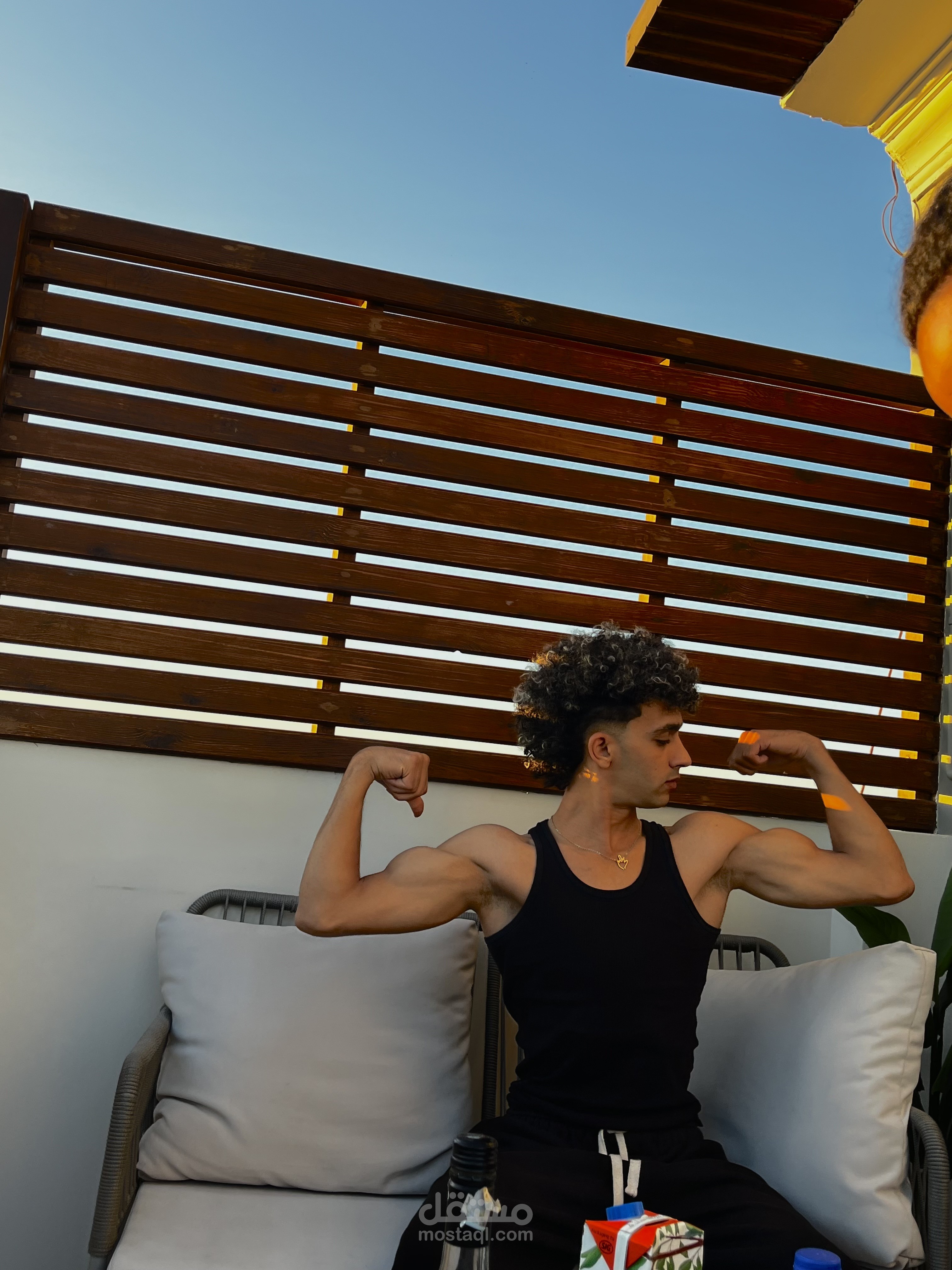 اعلان لتشيرتات تمرين