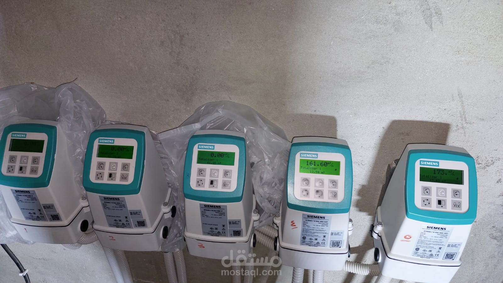 اعمال تركيب اجهزة قياس فلوميتر فى محطة مياه