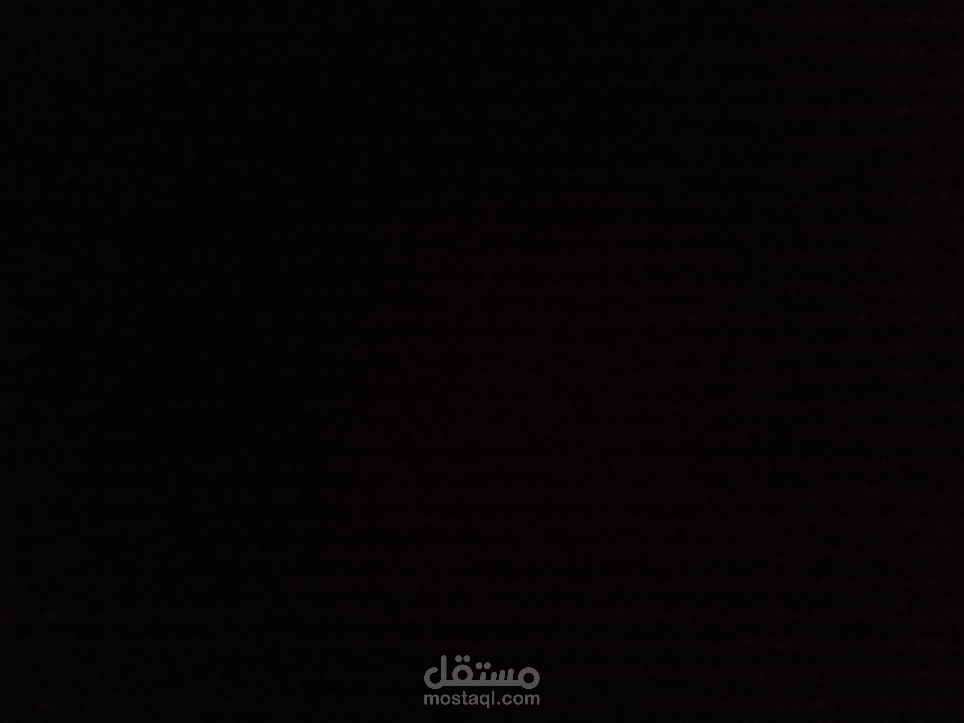 مترجم و كاتب و مؤلف و مُلخِّص قصص حياة مشاهير و مُسوق للمنتجات عبر منصات التواصل الاجتماعي