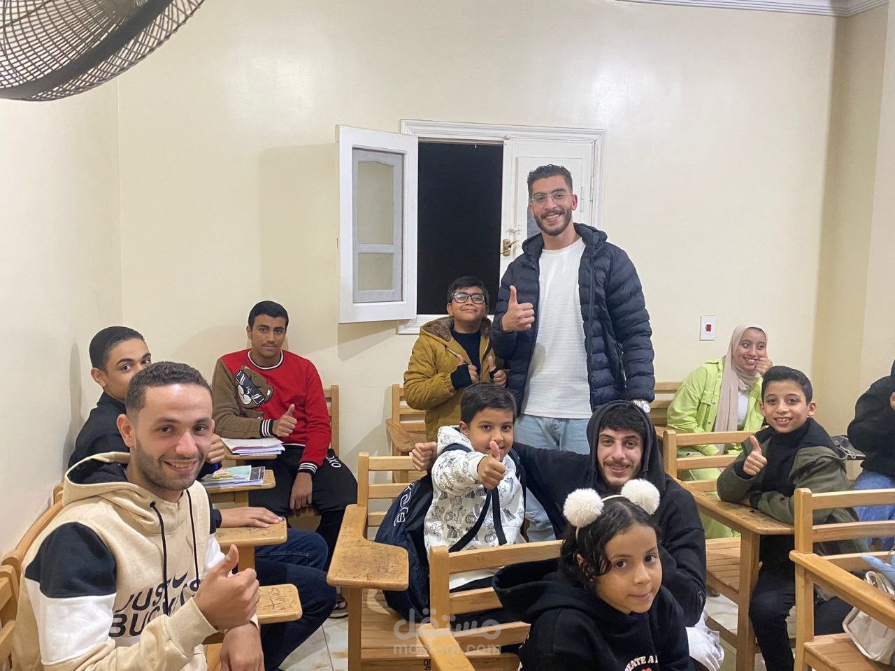 تدريب العديد من الطلاب