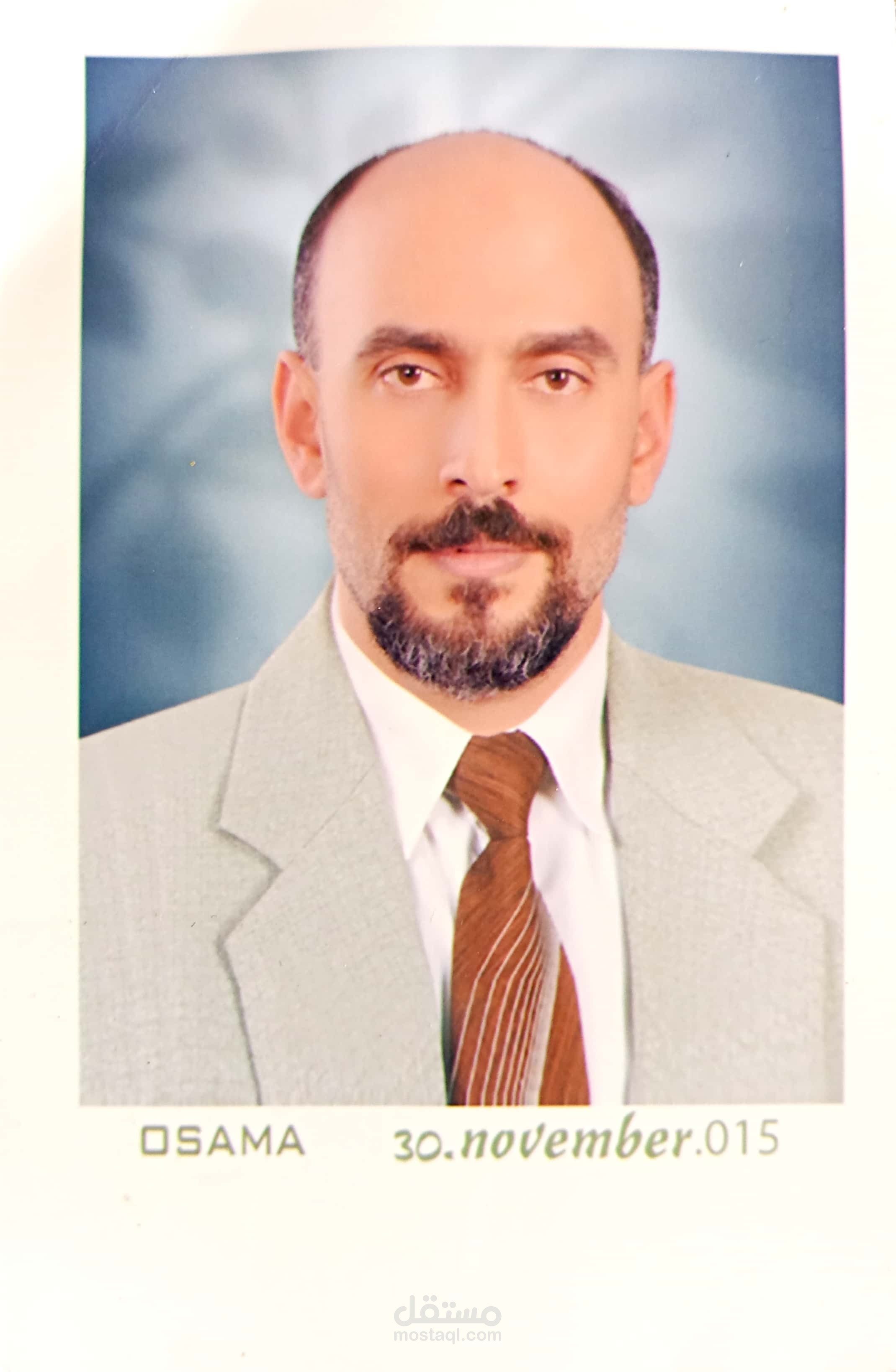 مدخل بيانات عن بُعد متخصص في Excel وWord، إدخال وتنظيم الملفات، إعداد كشوف وتقارير بدقة عالية، تحويل صور وملفات PDF إلى Word أو Excel، تفريغ صوتيات وتلخيص ملفات، وكتابة تقارير ومذكرات وخطابات إدارية