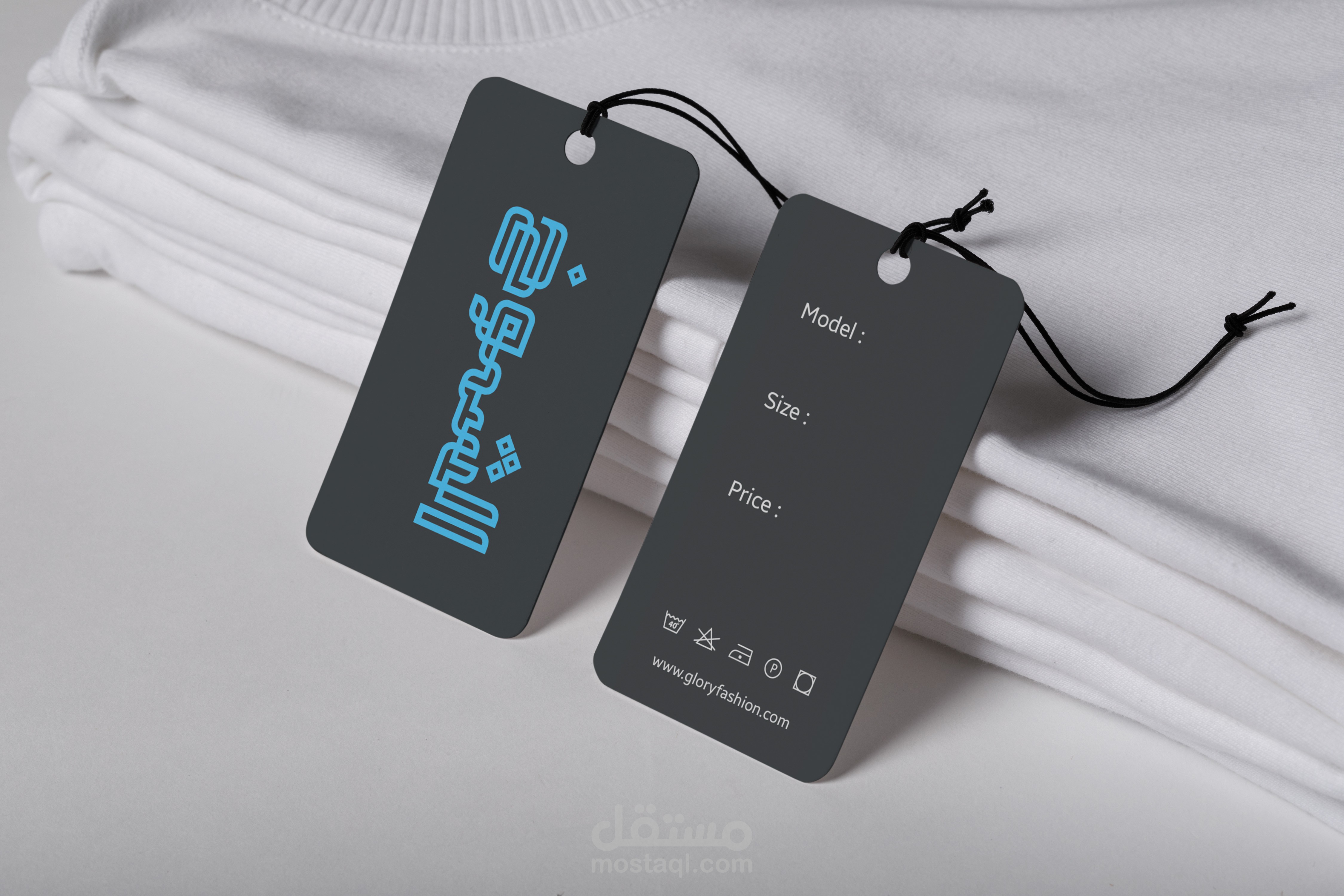 تصميم ملصقات ملابس احترافية