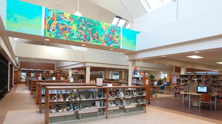 تطوير موقع ويب لادارة مكتبة داخل جامعة