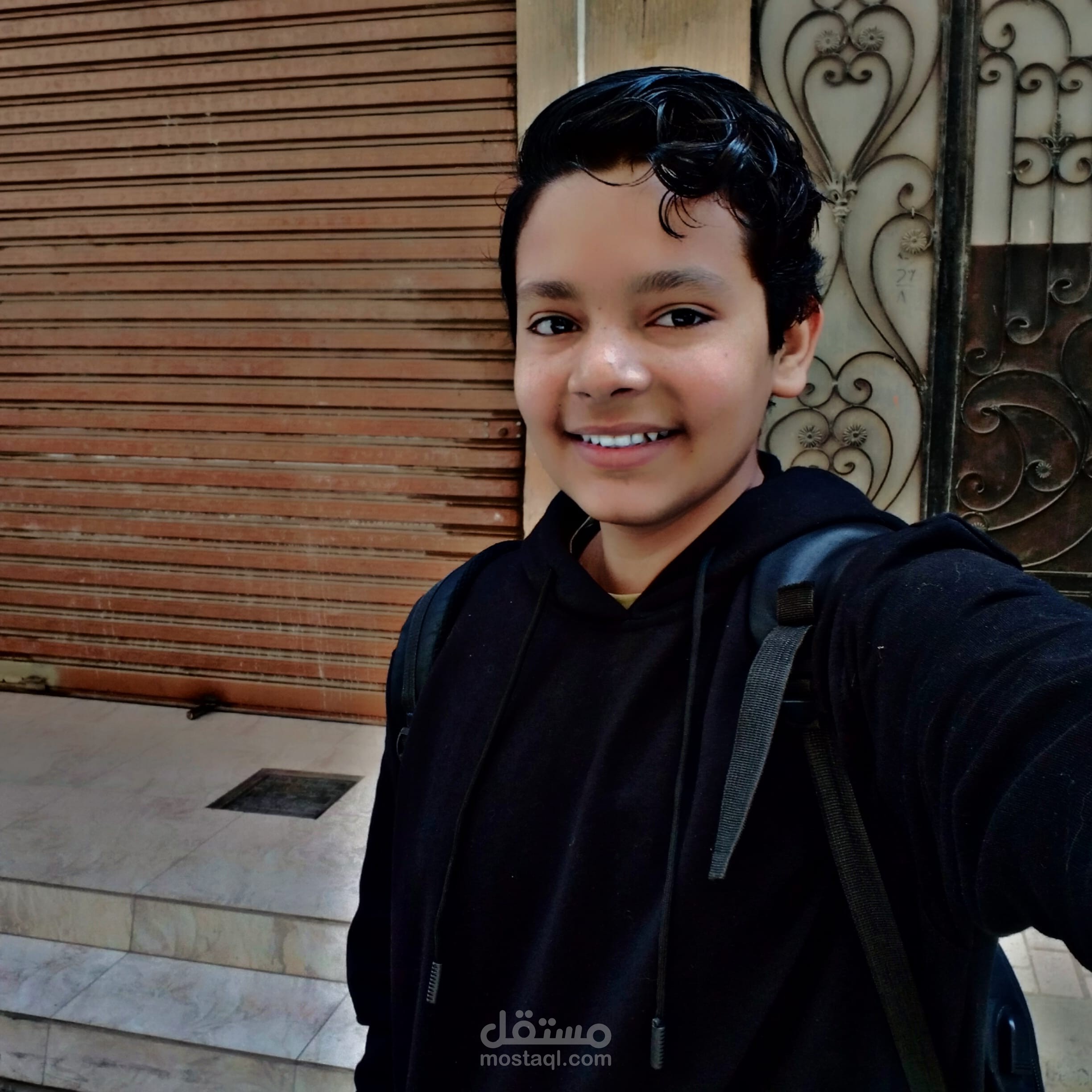 مترجم و كاتب محتوى