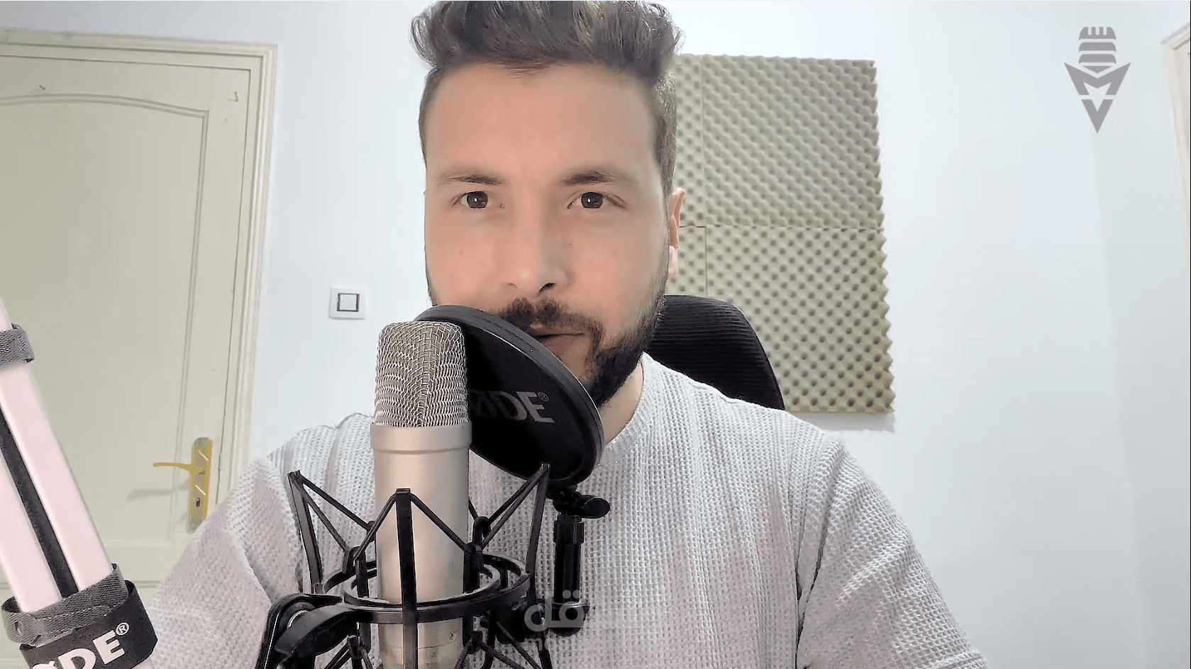 معلق صوتي محترف بالعربية الفصحى