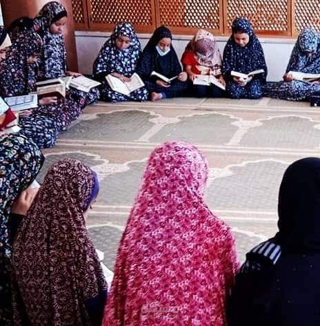 تلقين صغار السن و تعليمهم الاحكام بدقة