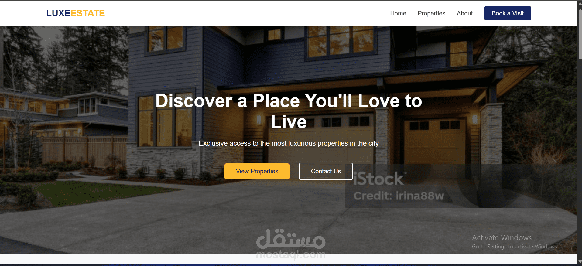 واجهة هبوط (Landing Page) لشركة عقارات فاخرة.
