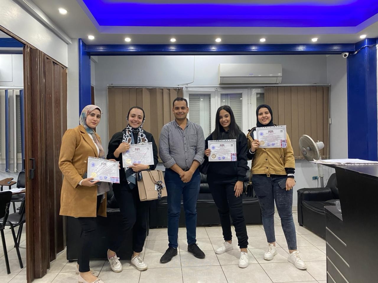 عمل عرض تقديمى لعمل السيرة الذاتية