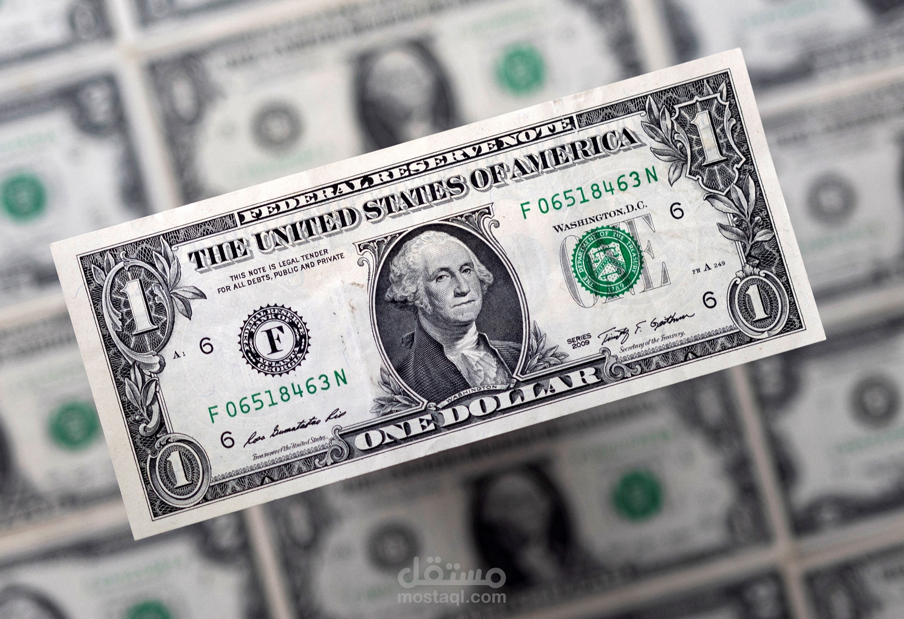 الدولار الأمريكي !!
