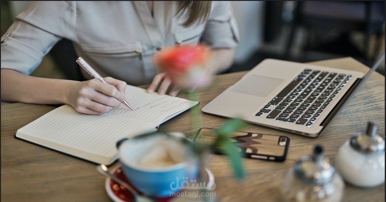 كتابة محتوى موقع باللغة العربية, الإنكليزية -(موقع شركة مالي)