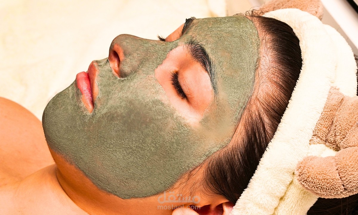 ماسكات لنضارة البشرة الدهنيه