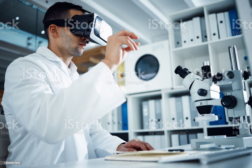 العالم الافتراضي