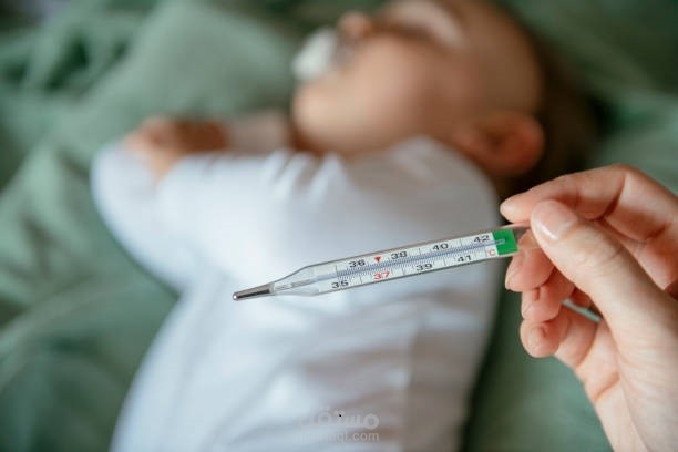 مقال طبي عن درجة حرارة الطفل المناسبة