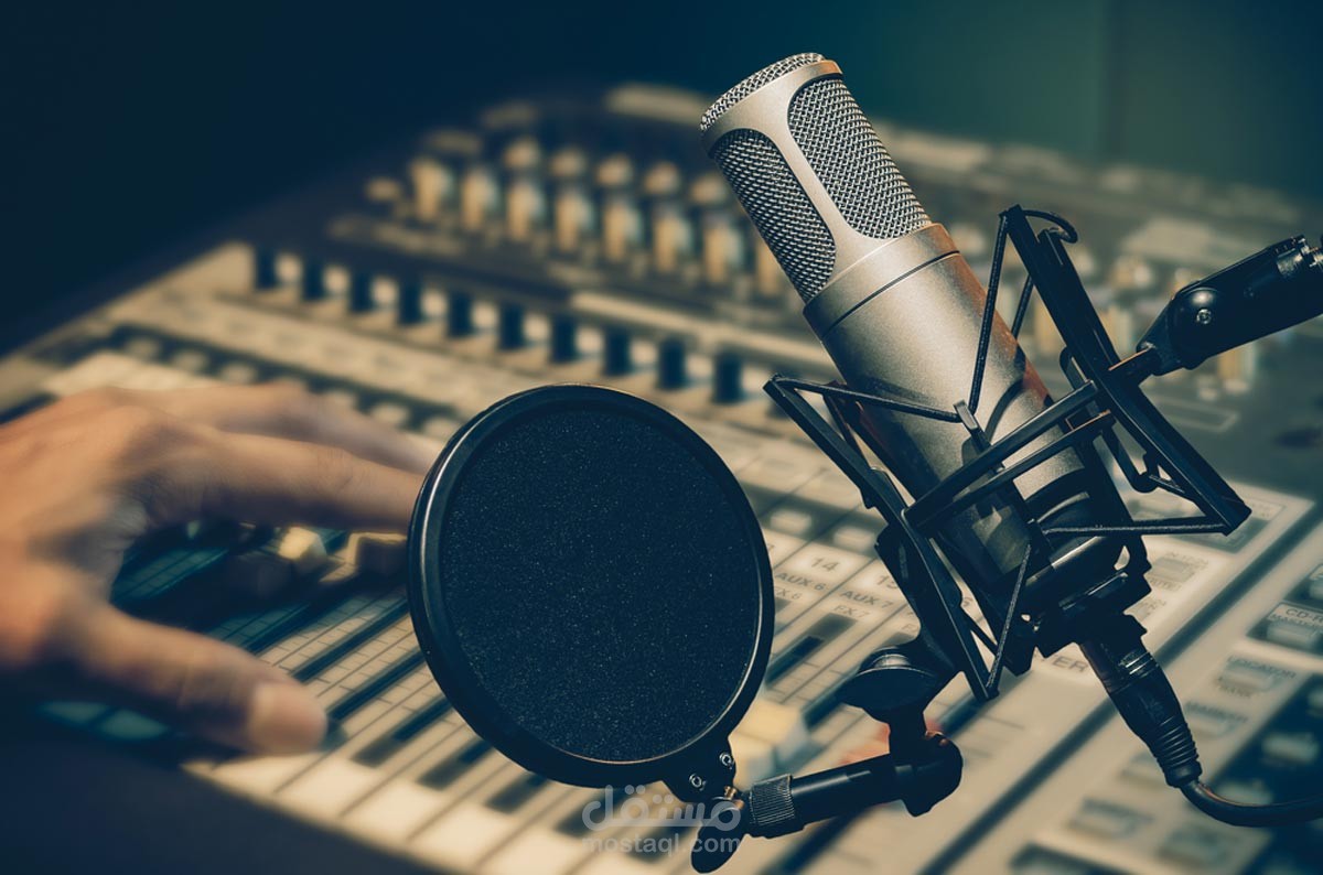 اسجل صوتيا 100 كلمه باللغة الإنجليزية تعليق احترافي