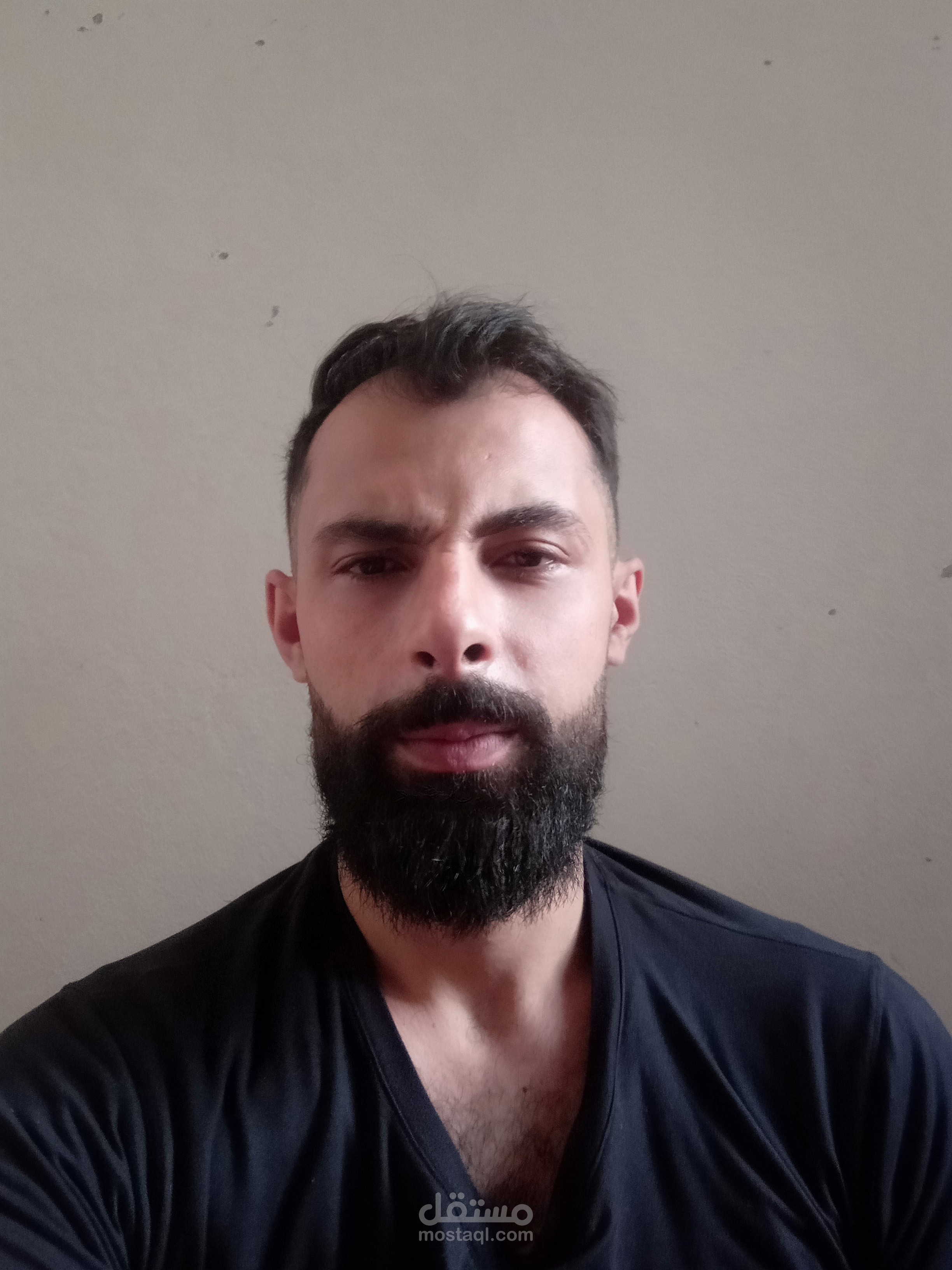 أهلا وسهلا بك عميلنا العزيز (: خبرة كبيرة بالتعليق الصوتي،أس