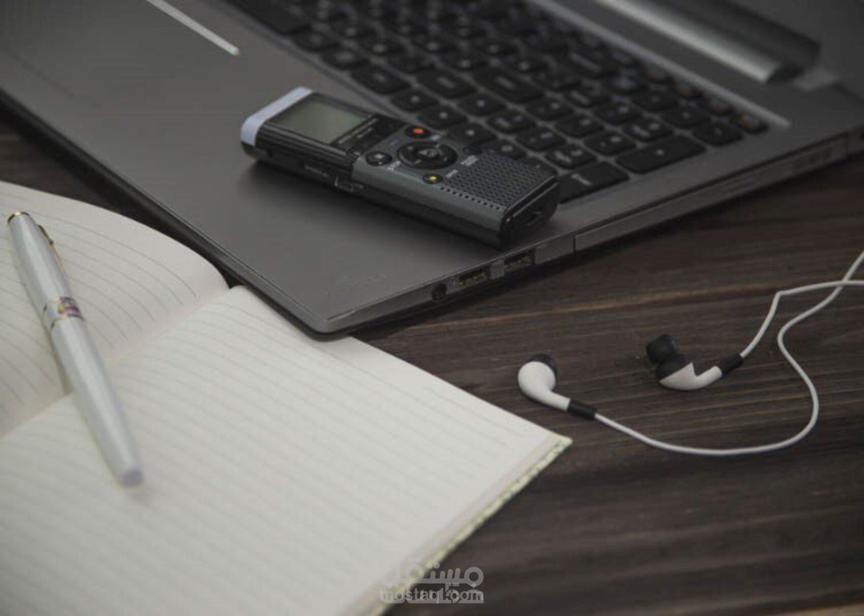 تفريغ صوتي على ورد