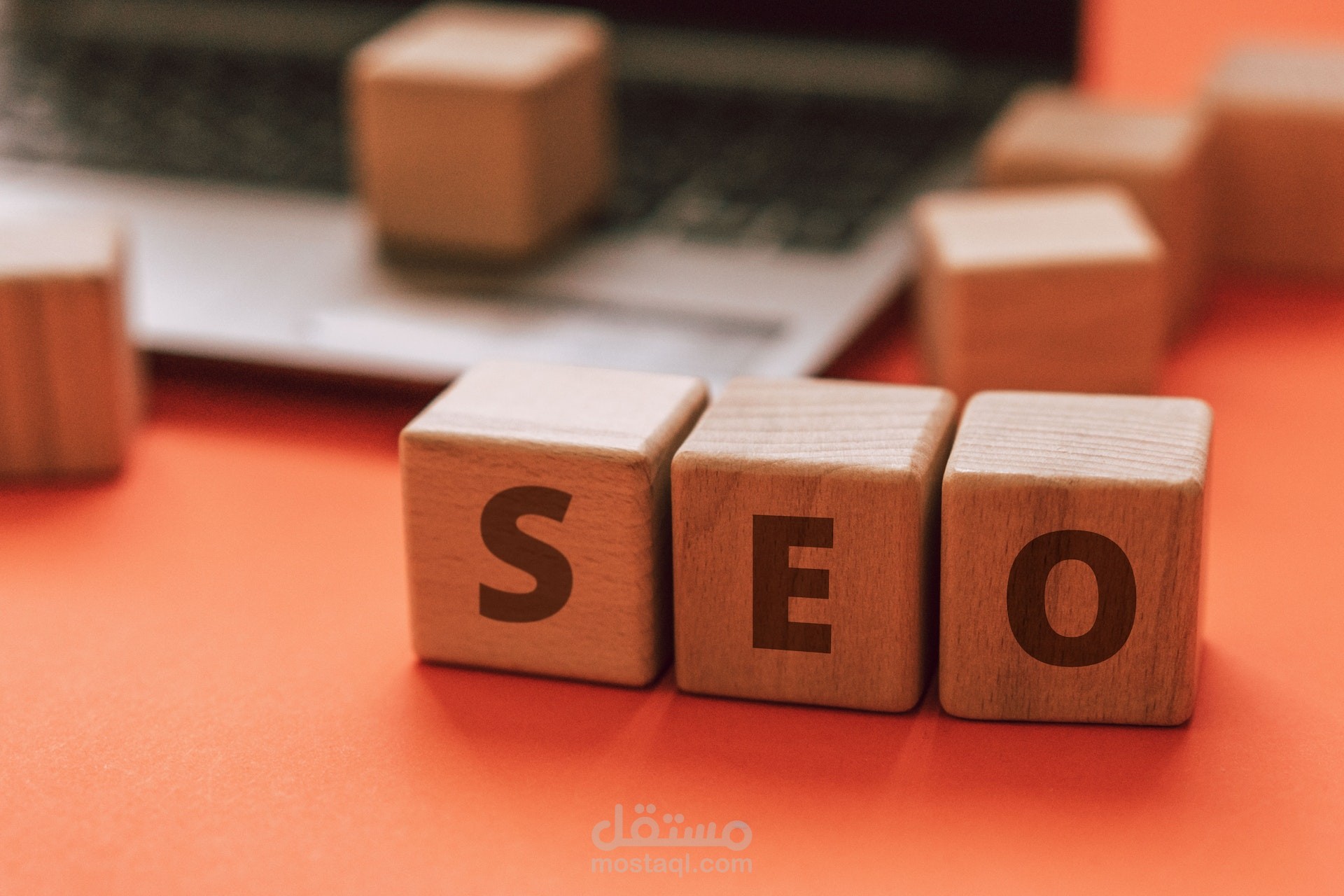 مقال يتحدث عن الـ SEO بعنوان: من هو المدير التنفيذي لمحتوى الويب؟!