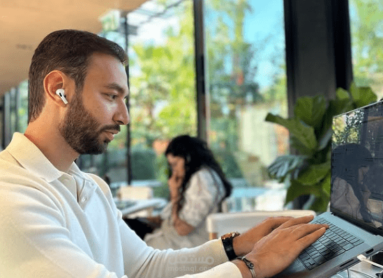 كريم حنفي قبل وبعد المونتاج