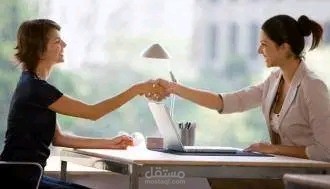 إقناع العميل بمميزات الخدمة ومدى الاستفادة منها.