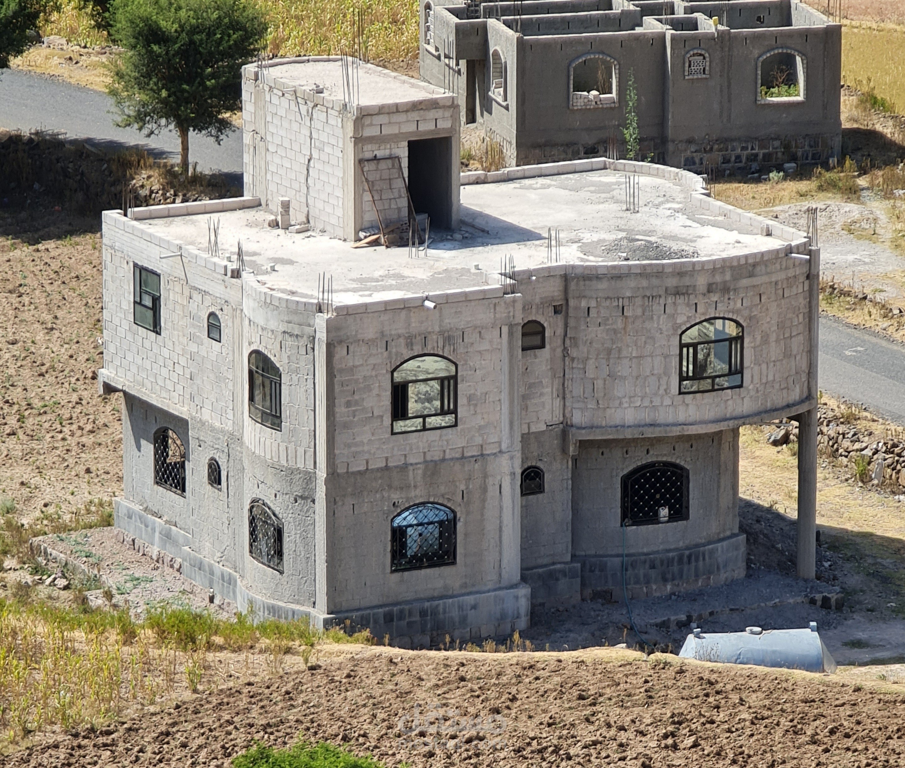 فيلة سكنية حديثة - يريم - إب - الجمهورية اليمنية