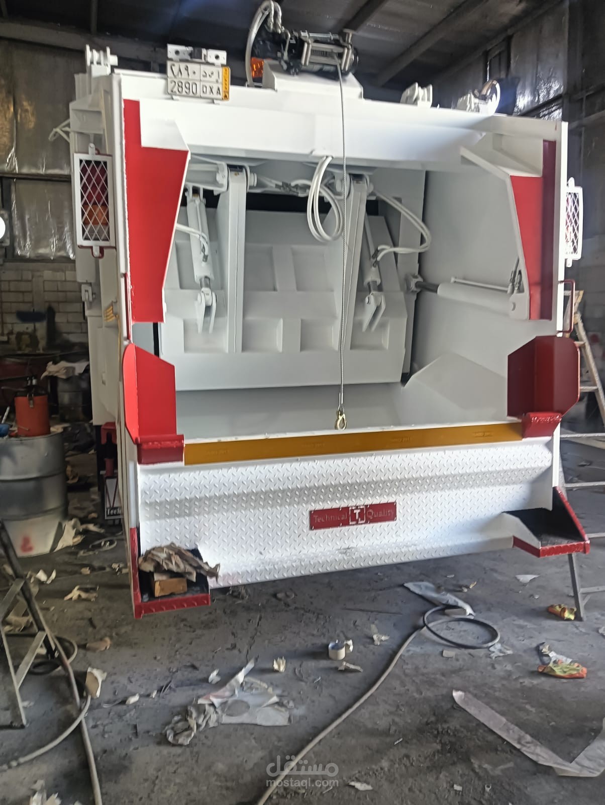 تصميم مكبس نفايات خلفي سعة 22 ياردة (22 Yard Rear Loader Compactor)