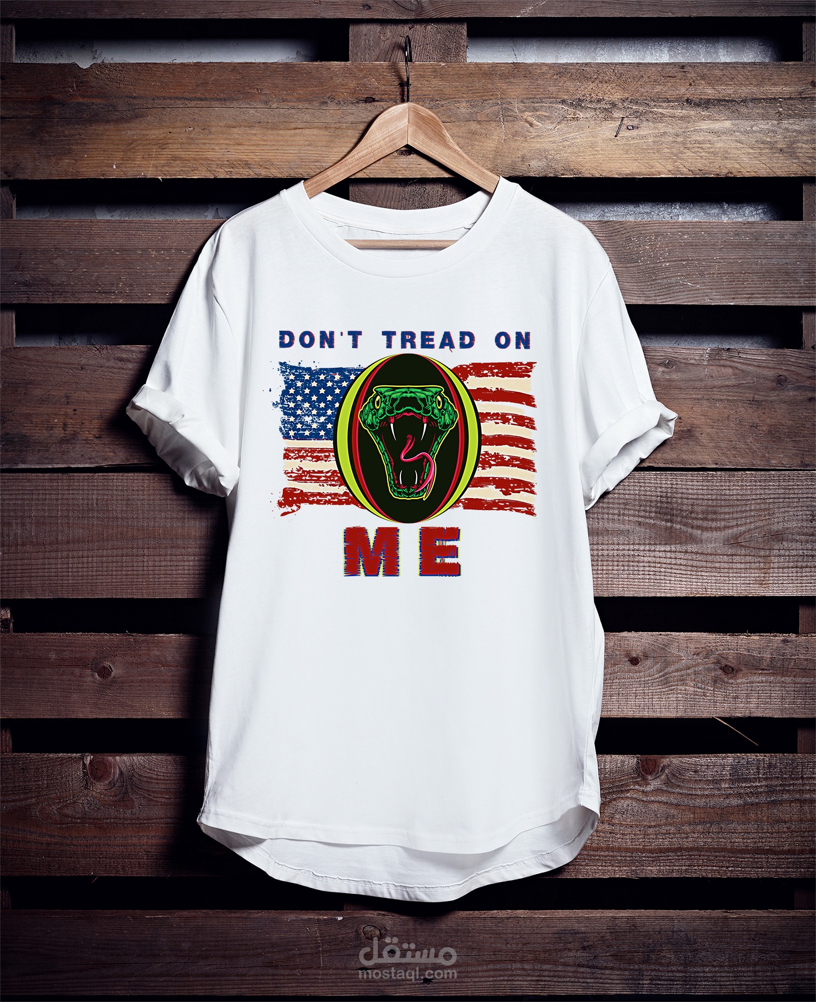 عمل تصميم Don't Tread On Me على تيشرت