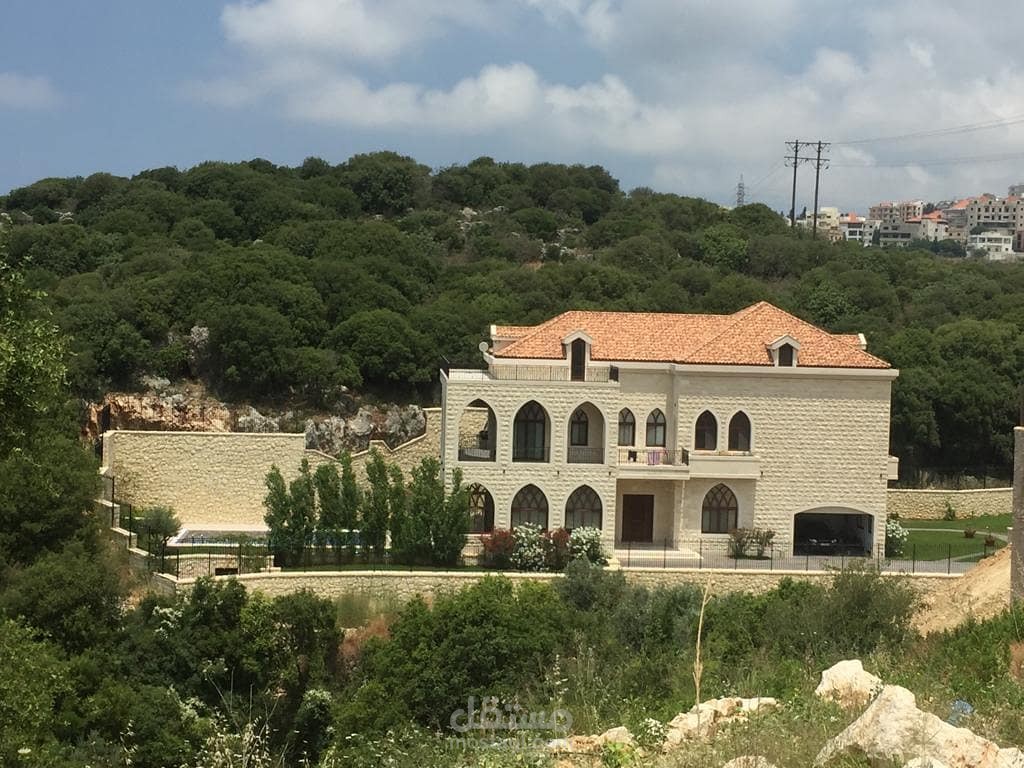 فيلا خاصة في جبيل، لبنان