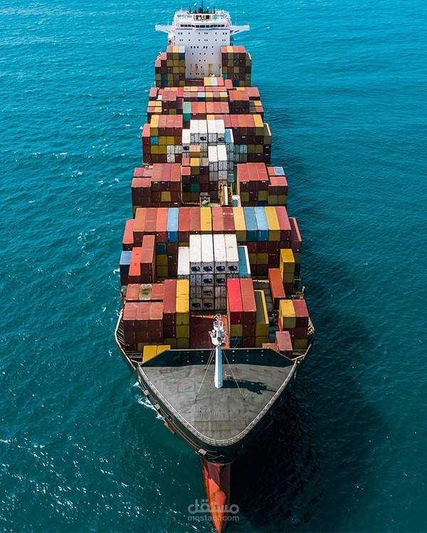 إدارة شركة شحن