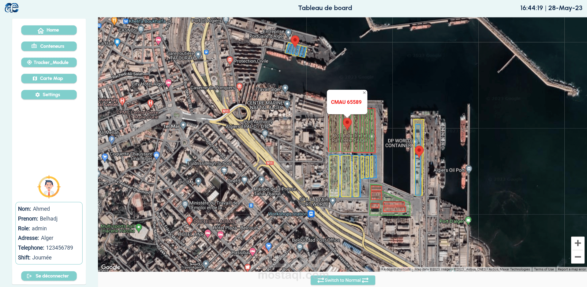 Design and development of a mobile and web application for containers management in a port
