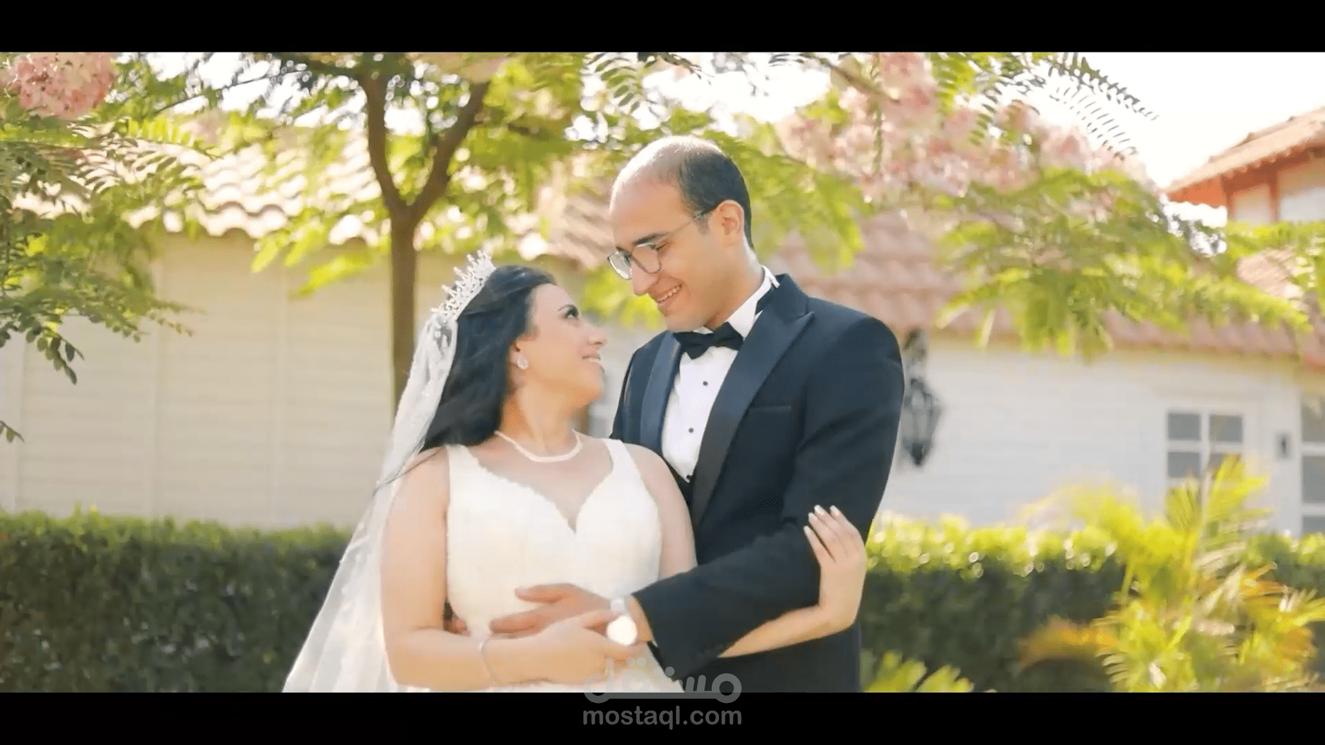 فيديو حفل زفاف لعروسين