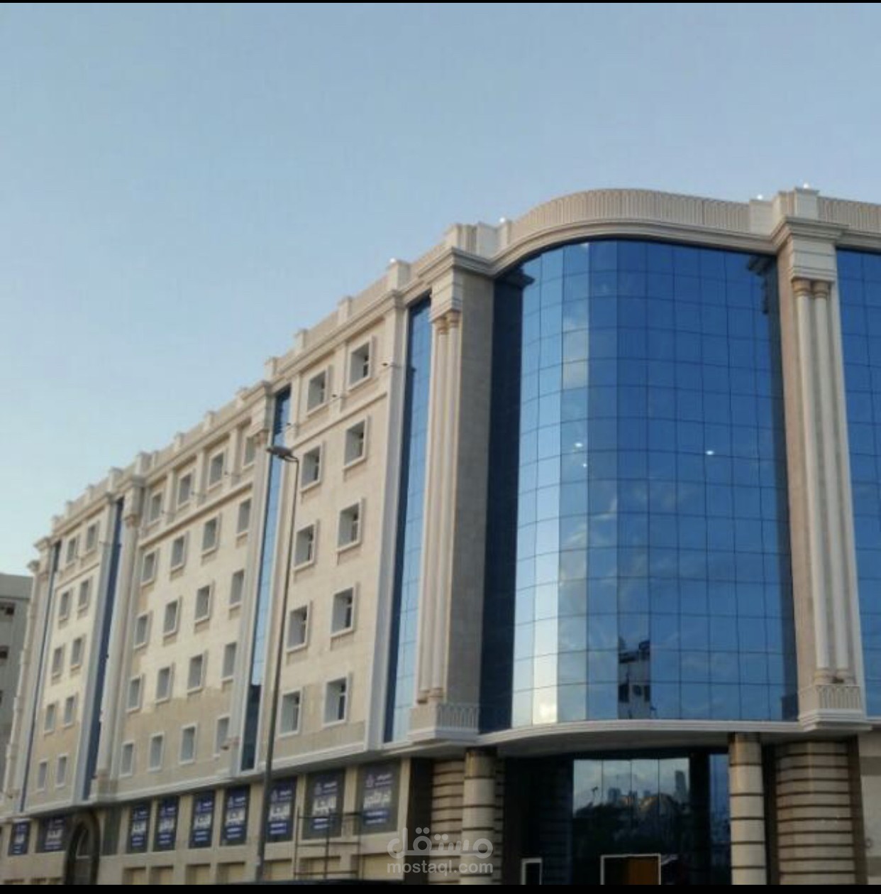 احد المشاريع بالمدينة المنورة