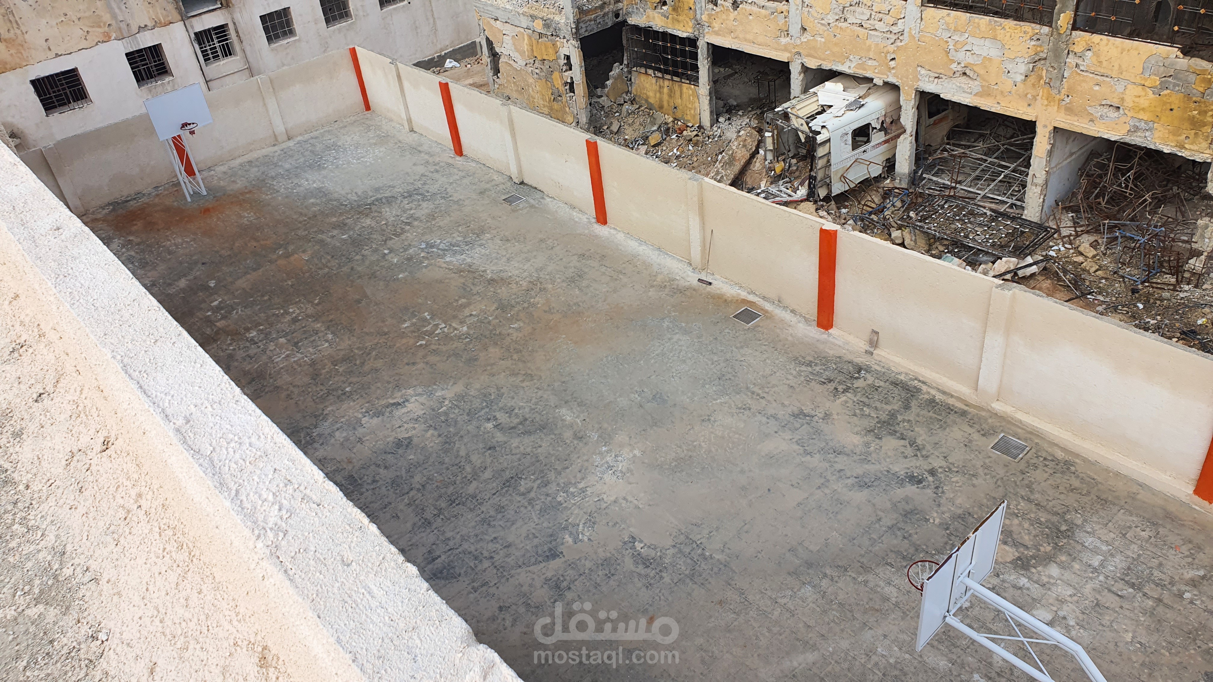 تصميم سور لمدرسة