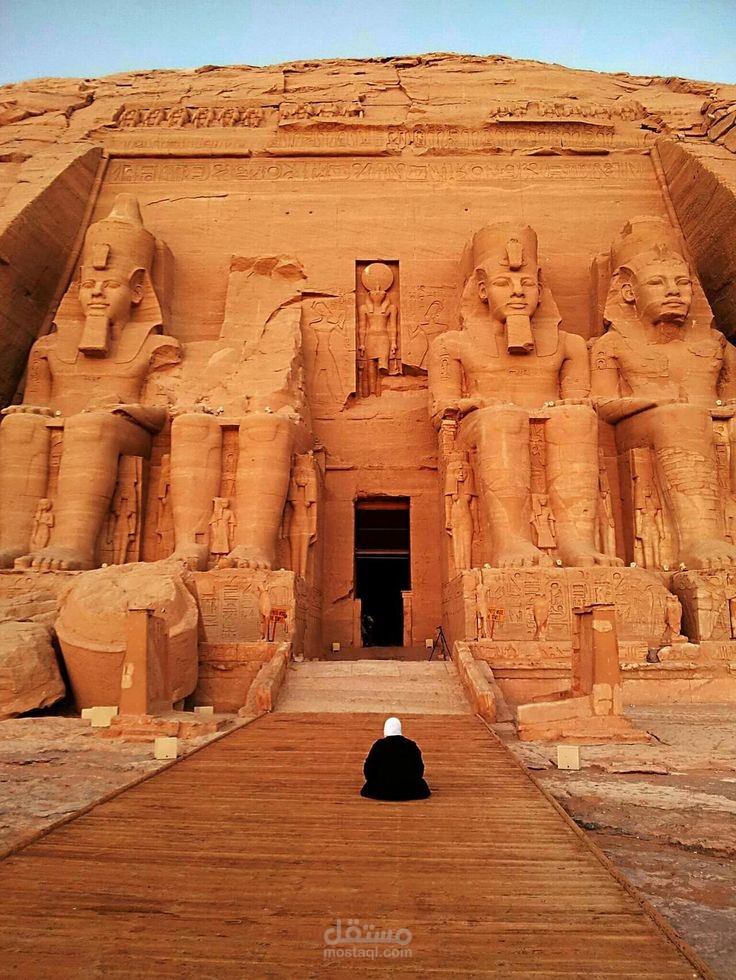 مقال عن (السياحة وأهميتها)